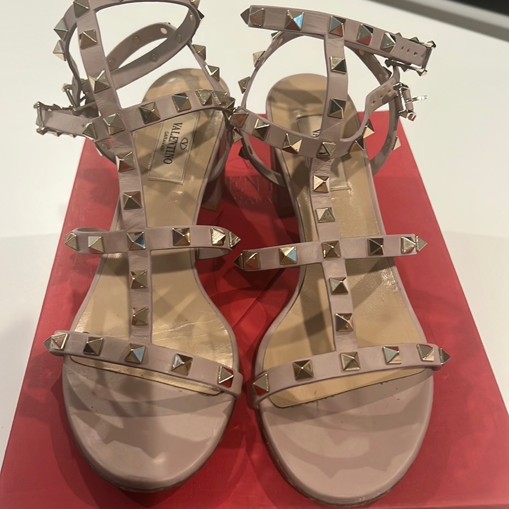 Rockstud Leather Strappy Cage Sandals - Valentino Garavani